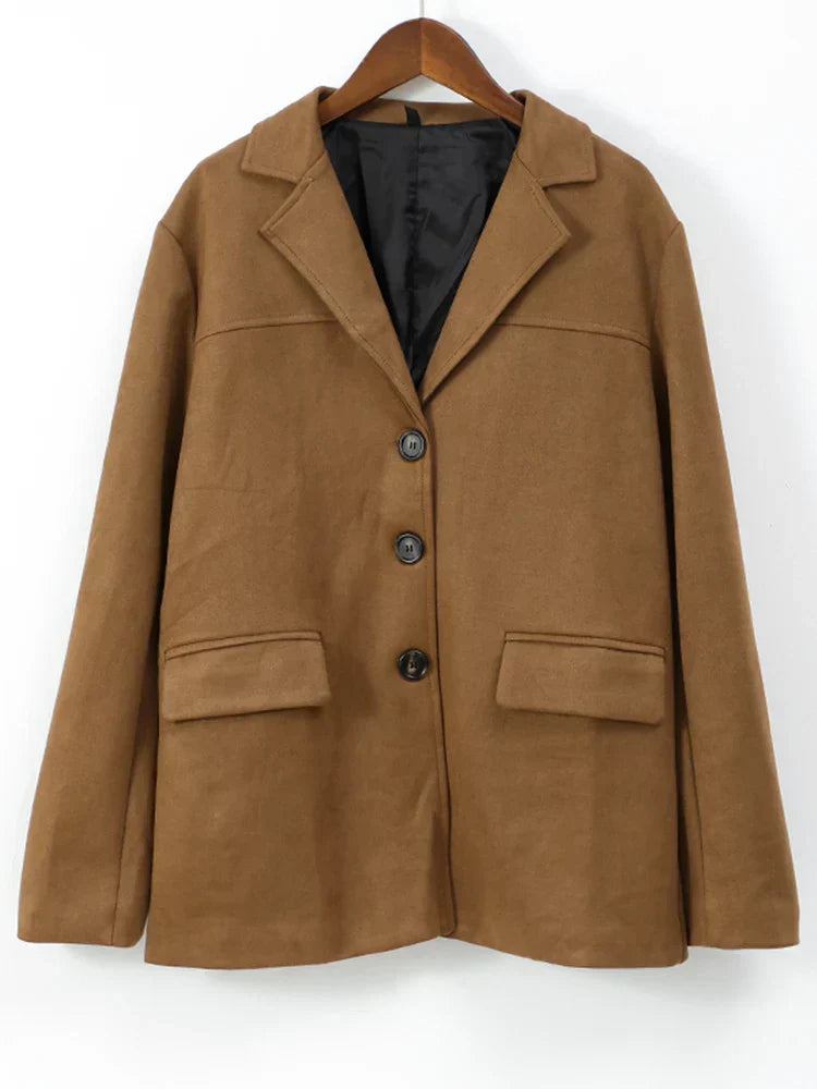 Chaqueta reversible para mujer: diseño elegante con prácticos bolsillos