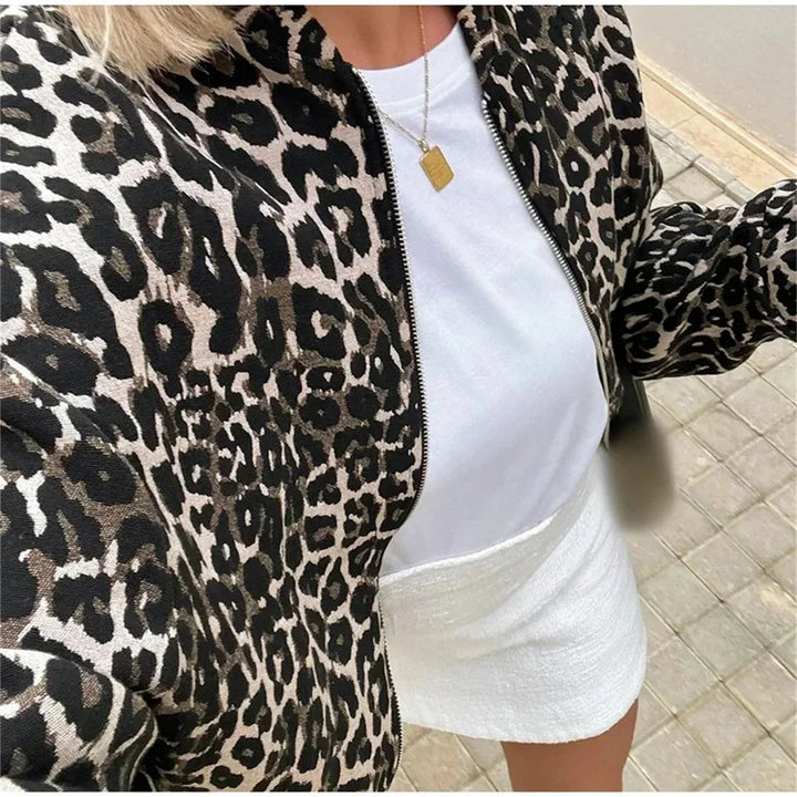 Chaqueta de transición con cremallera y estampado de leopardo para mujer