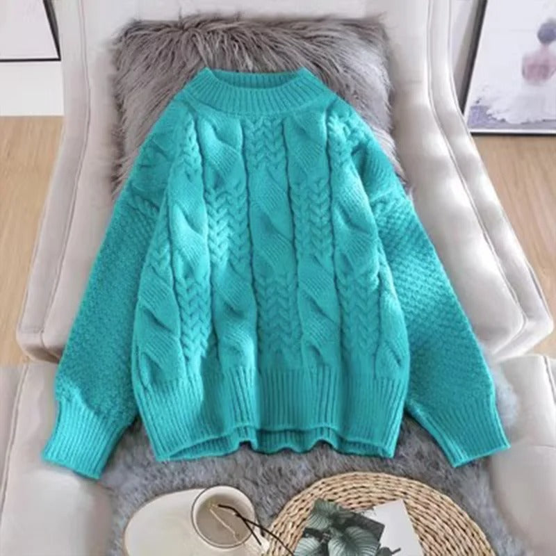 Women's Chunky Knit Sweater with Cable Pattern and Ribbed Cuffs