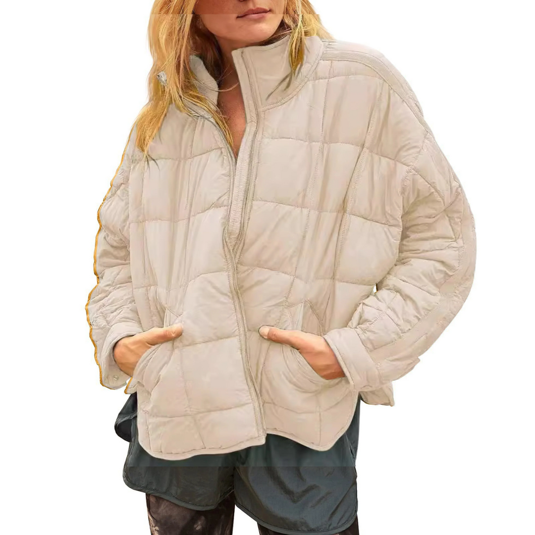 Piumino da donna classico, imbottito e strutturato