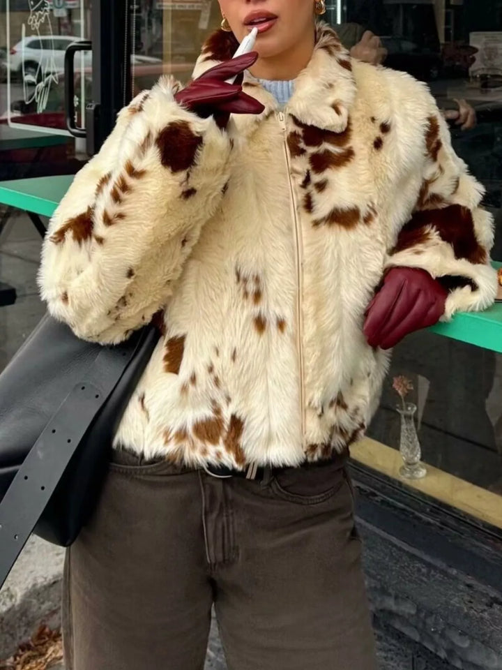 Kort jacka i fuskpäls för dam med dragkedja, beige