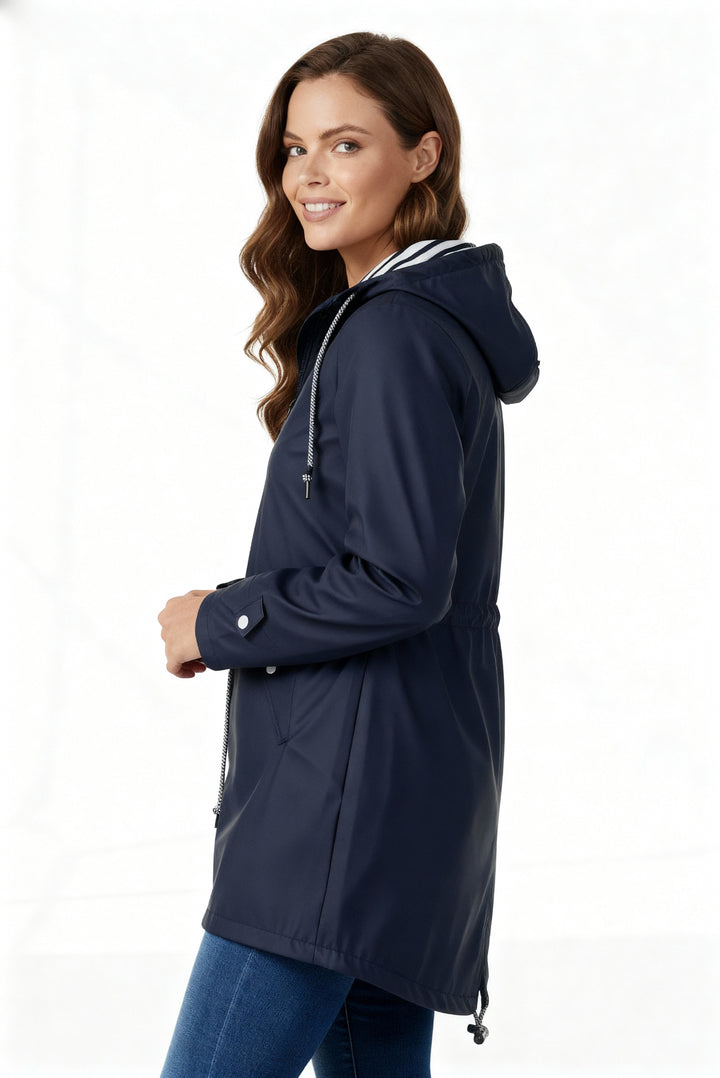 Oversized damesjas met capuchon en uitgesproken stijl
