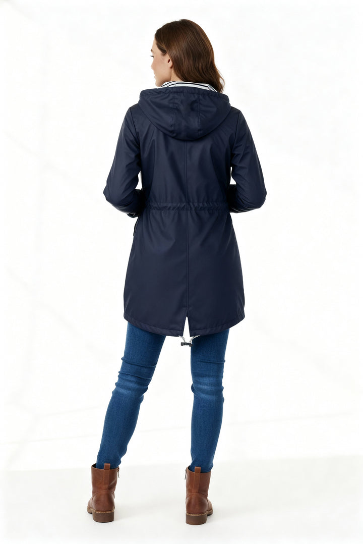 Oversized damesjas met capuchon en uitgesproken stijl