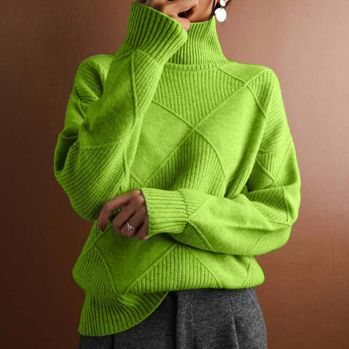 Women's Turtleneck Pullover with Check Pattern and Relaxed Fit