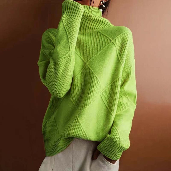 Women's Turtleneck Pullover with Check Pattern and Relaxed Fit