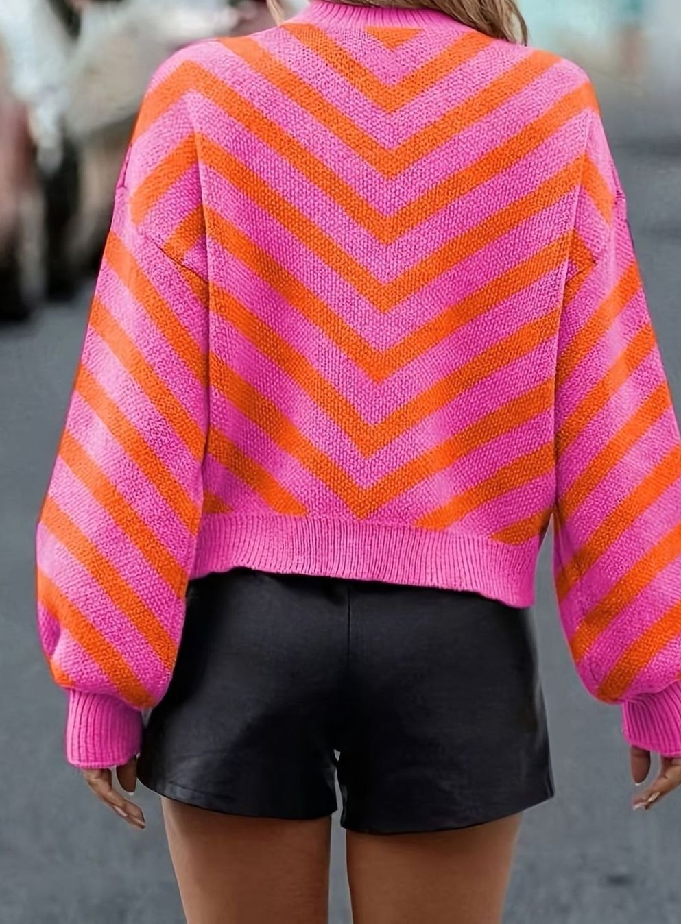 Damenstrickpullover mit lockerem Schnitt und Fischgrätenmuster