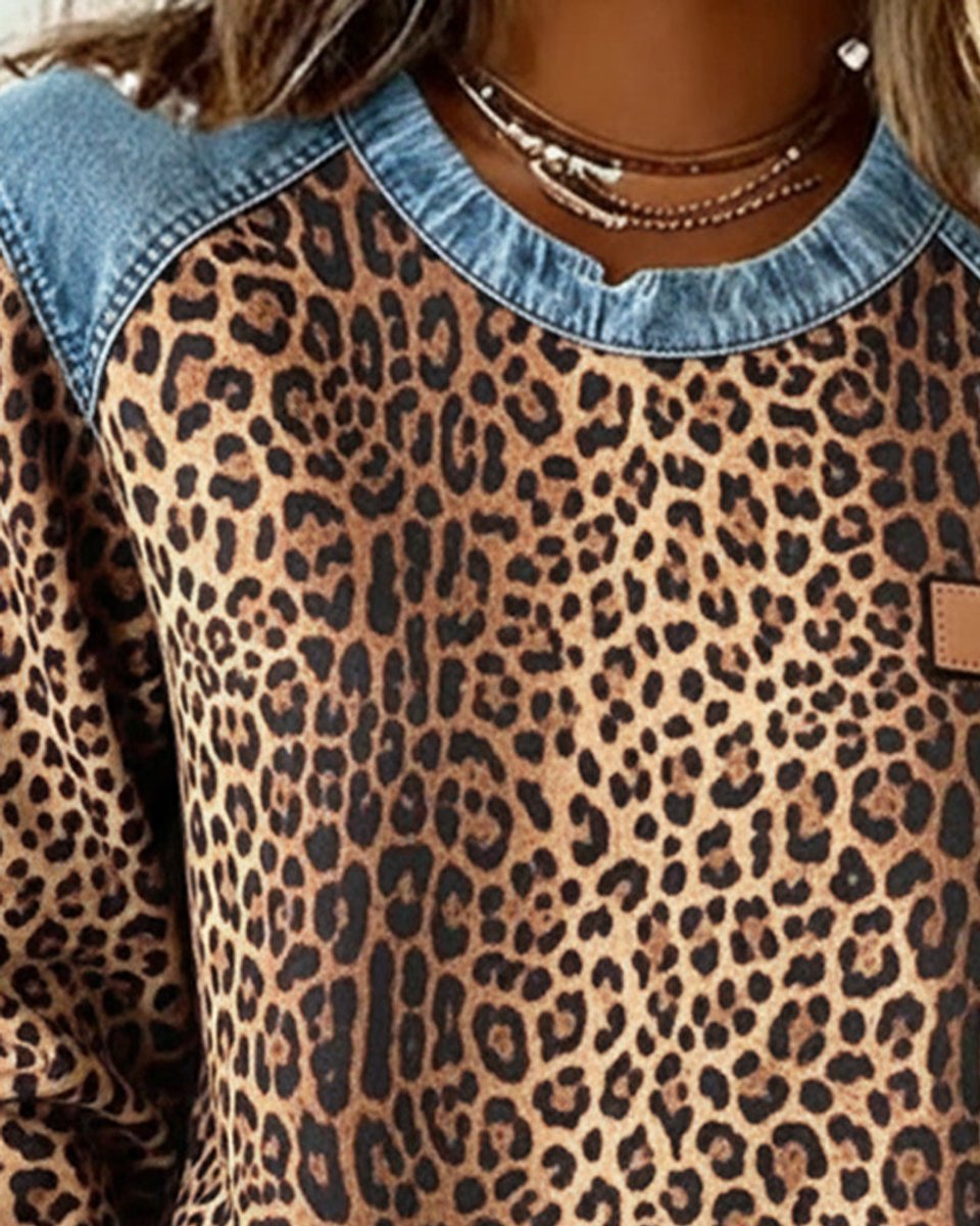 Felpa da donna con scollo rotondo, stampa leopardata e inserti in denim
