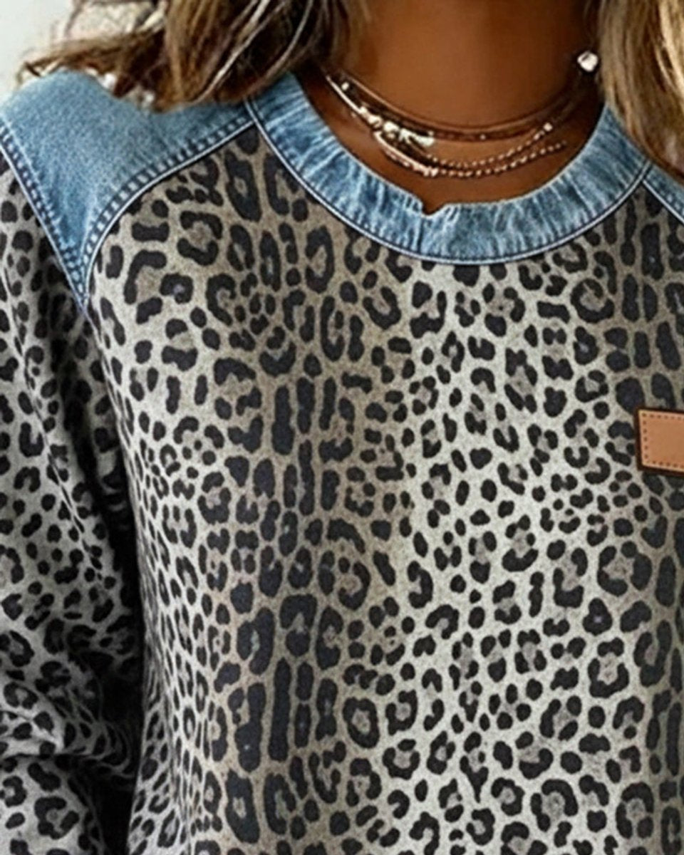 Felpa da donna con scollo rotondo, stampa leopardata e inserti in denim
