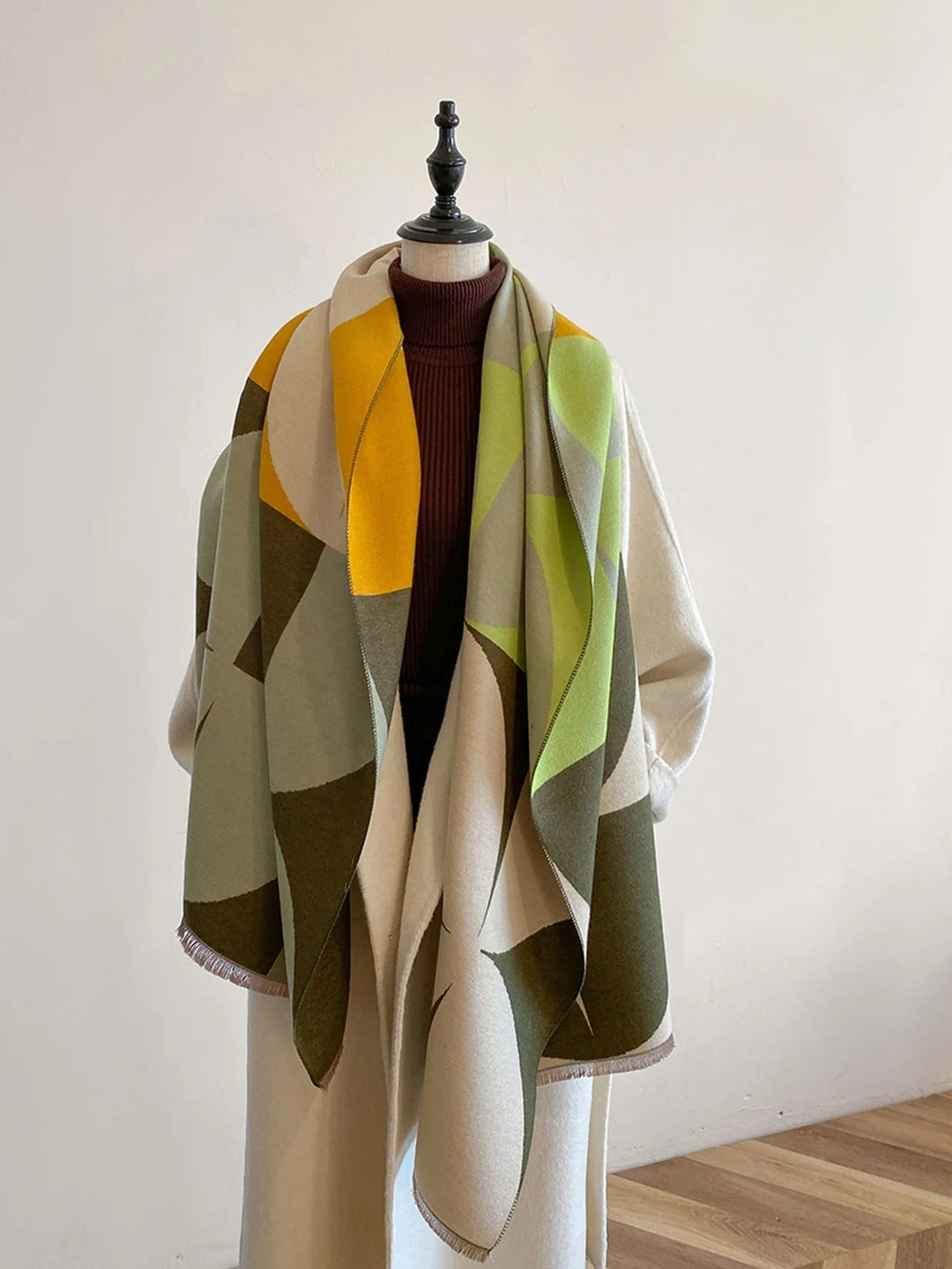 Women's Reversible Geometric Cashmere Oversized Scarf-The Yellow Prime