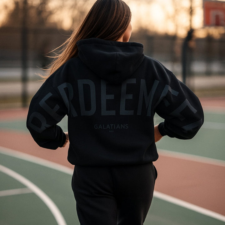 Women's Oversized Fleece Hoodie with Print for Streetwear Style