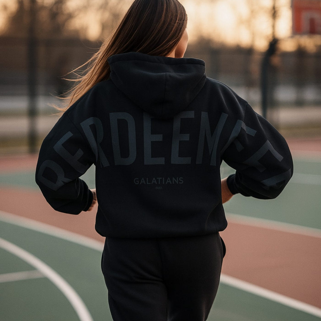 Women's Oversized Fleece Hoodie with Print for Streetwear Style