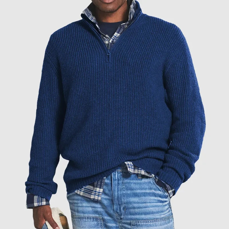Ribstrikket pullover til mænd med kort krave og lynlåslukning