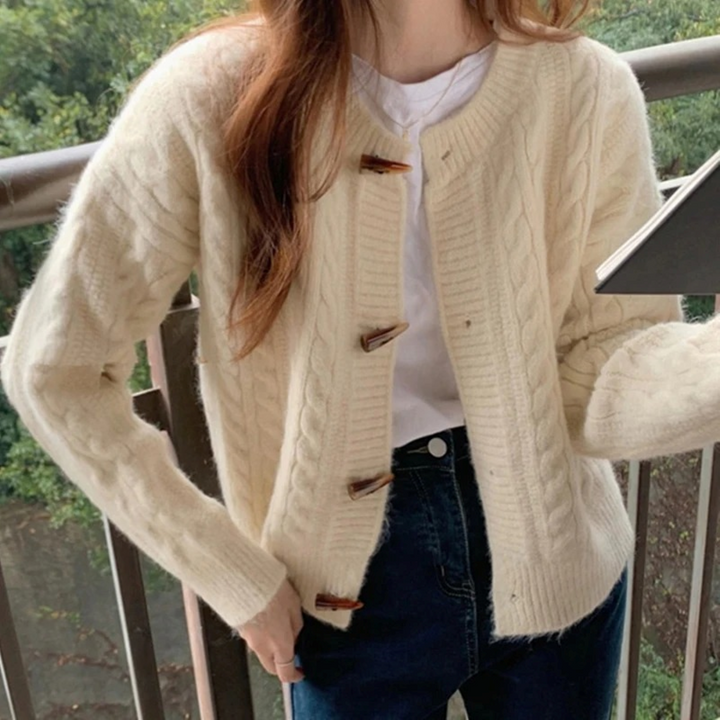 Gestrickte Damen-Strickjacke im Retro-Look