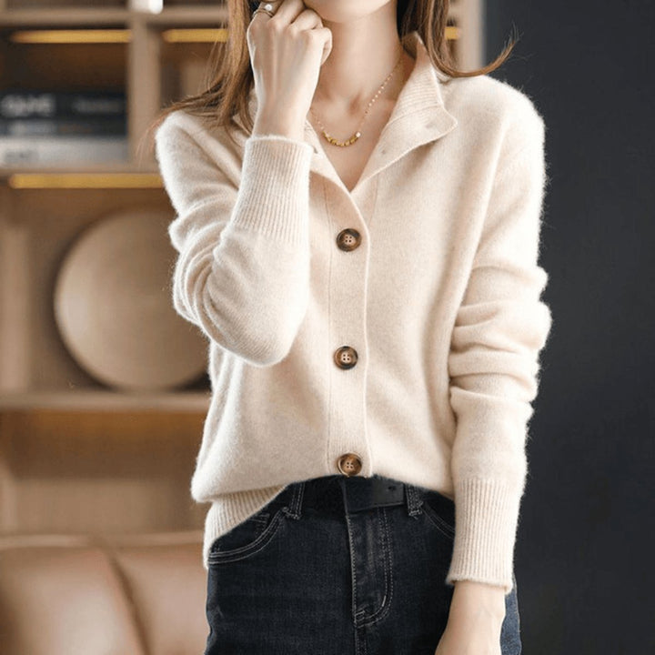 Women's Classic Button-Front Knit Cardigan for Everyday Style