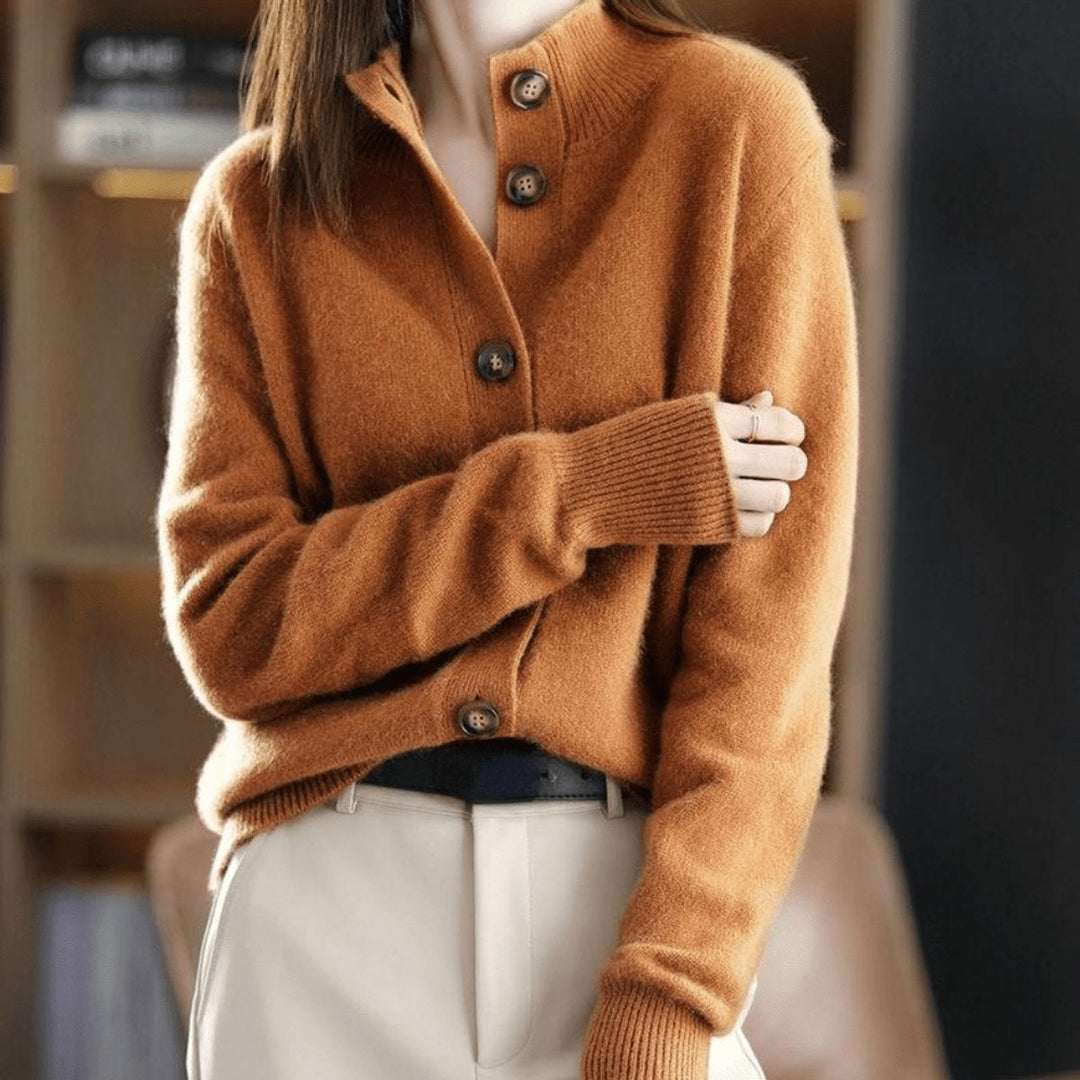 Women's Classic Button-Front Knit Cardigan for Everyday Style