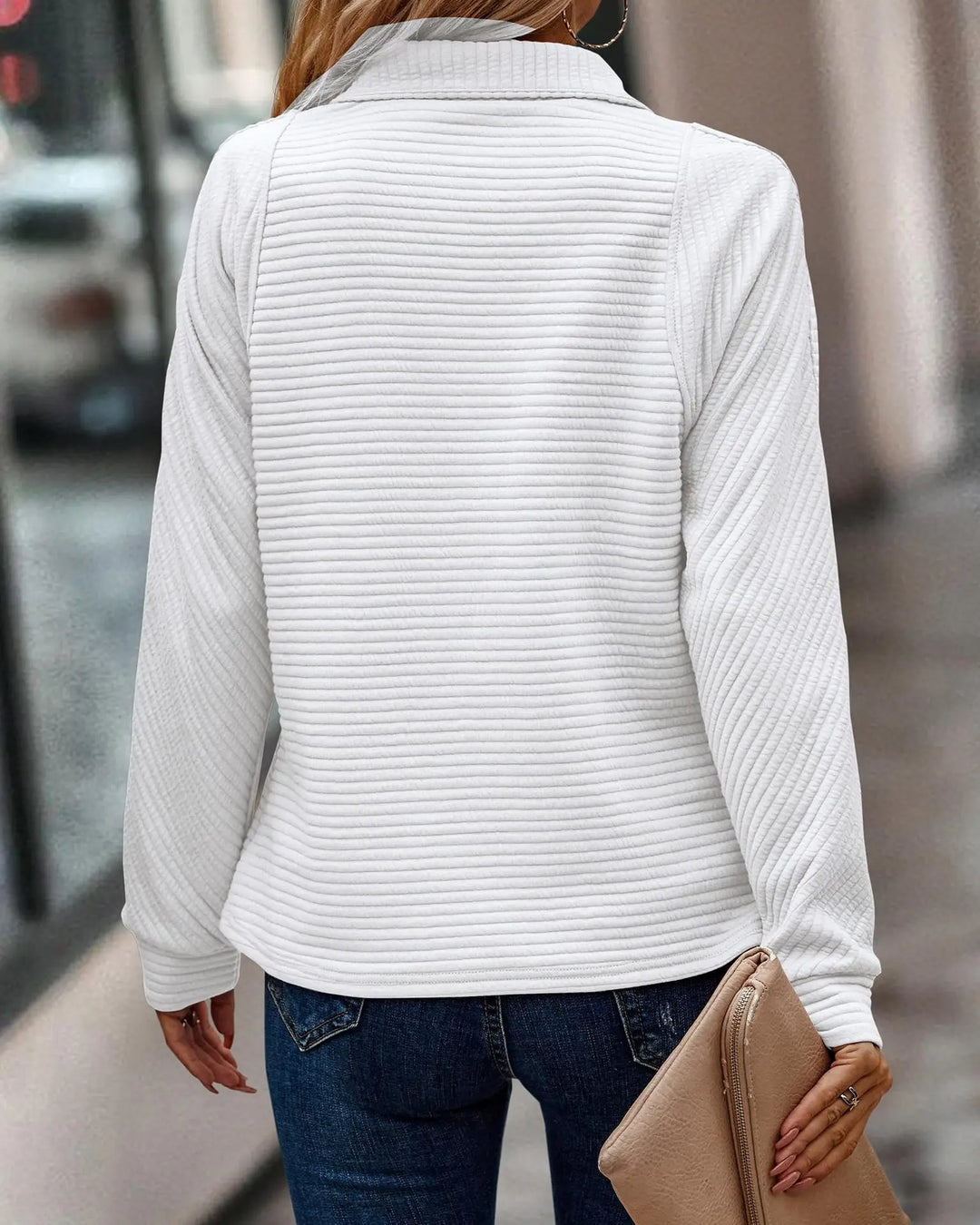 Figurbetonter Rippstrickpullover für Damen mit Viertelreißverschluss
