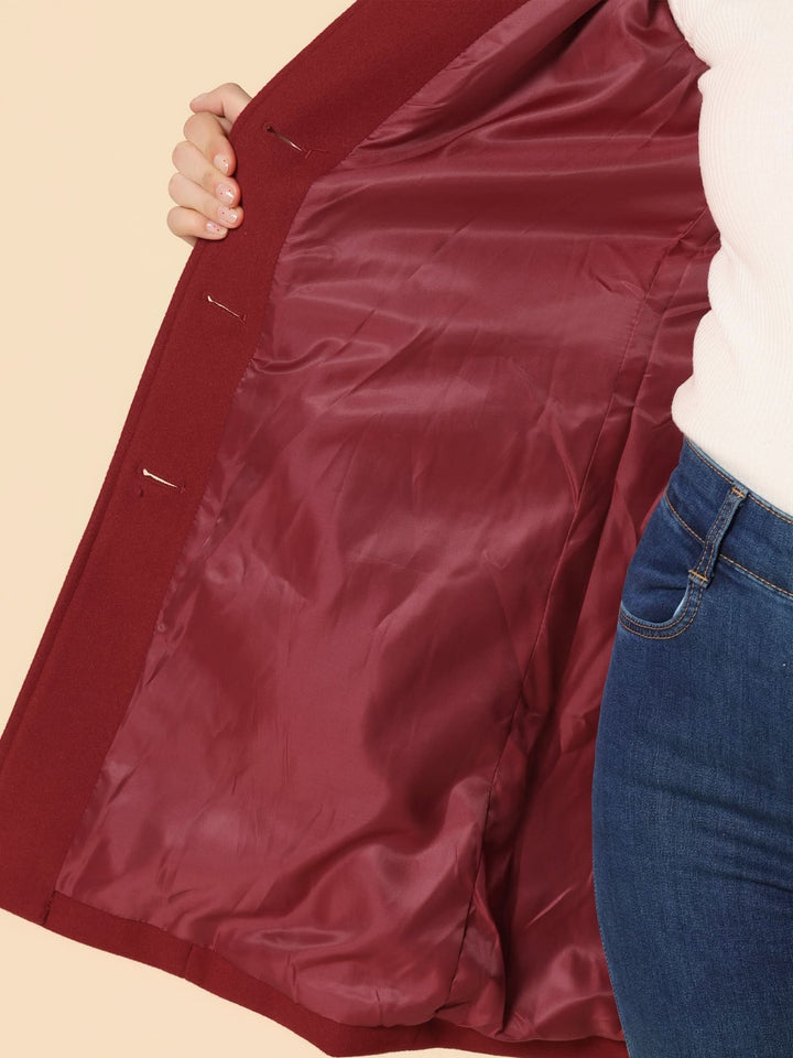 Gabardina editorial cintada e evasé com lapela dentada para mulher