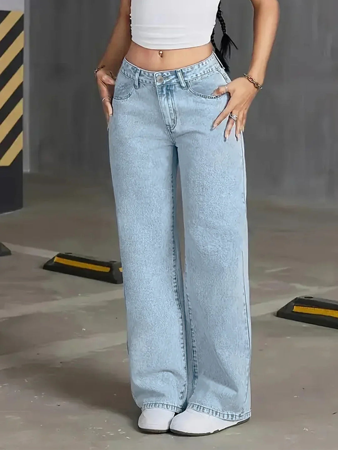 Women's Light Wash Wide Leg Denim Jeans
